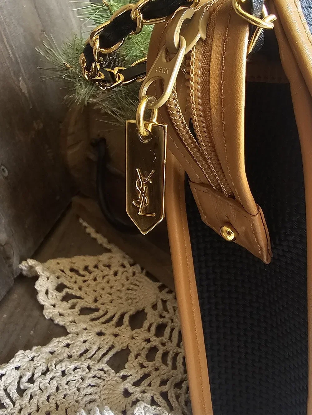 Yves Saint Laurent classic ysl